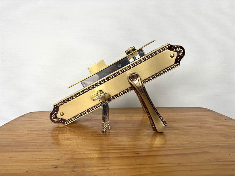 Khóa Cửa Chính Cabeza  BM186RG