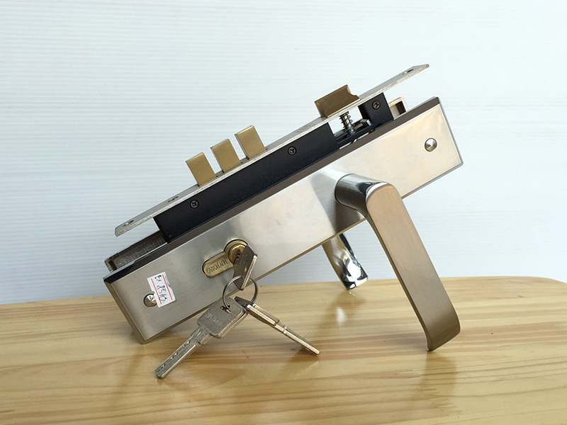 Khóa cửa chính EX8510