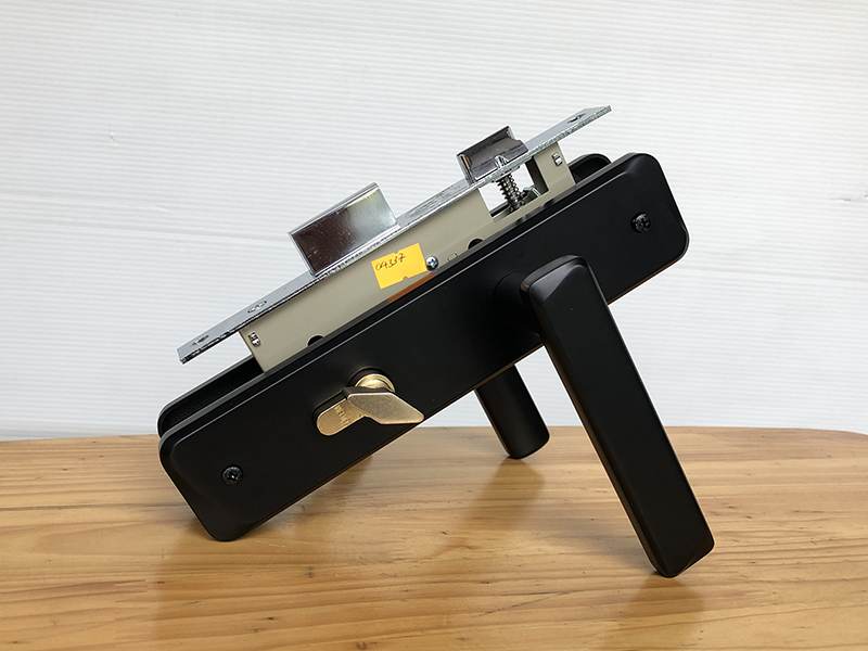 Khóa tay nắm cửa phòng Việt Tiệp 04337