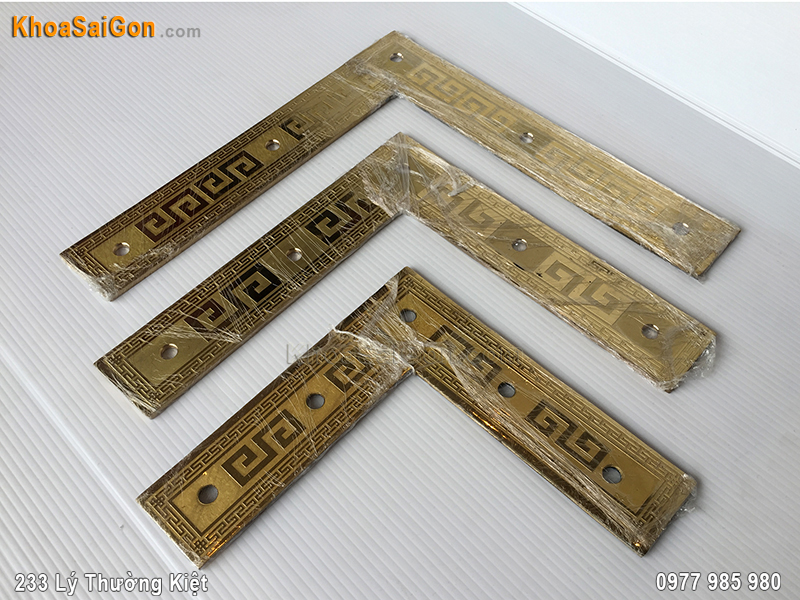 Ke g&oacute;c cửa cổng bằng đồng -2