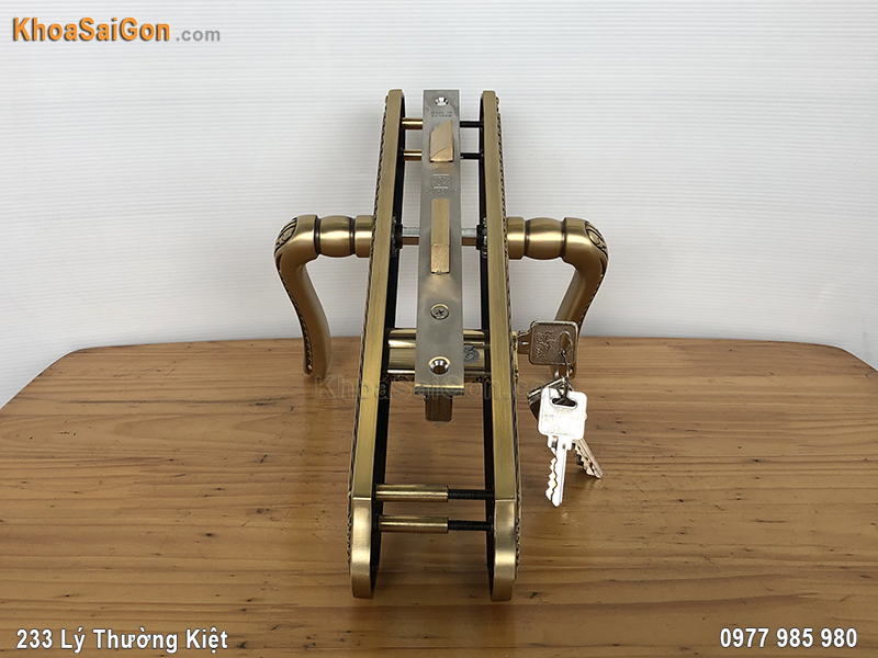 Kh&oacute;a cửa ch&iacute;nh bằng đồng thau HCX8561D -6