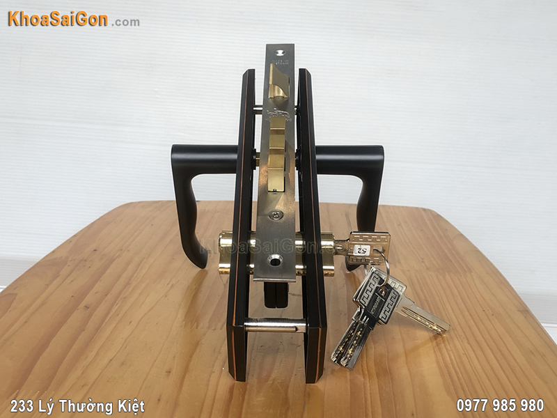 Kh&oacute;a tay nắm cửa m&agrave;u đen TNSS8510-ABC -5