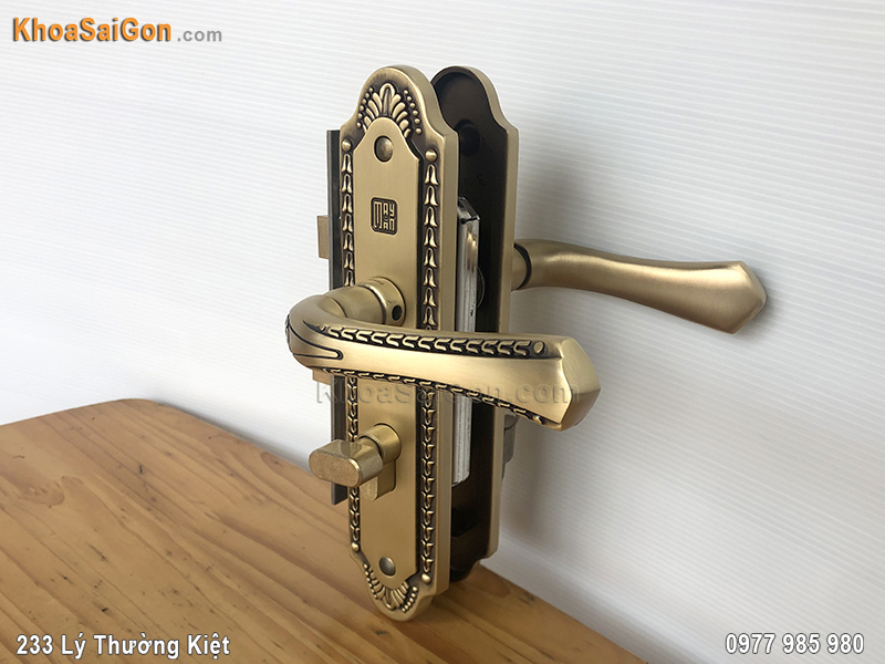 Kh&oacute;a tay nắm cửa th&ocirc;ng ph&ograve;ng HCX5861 -8