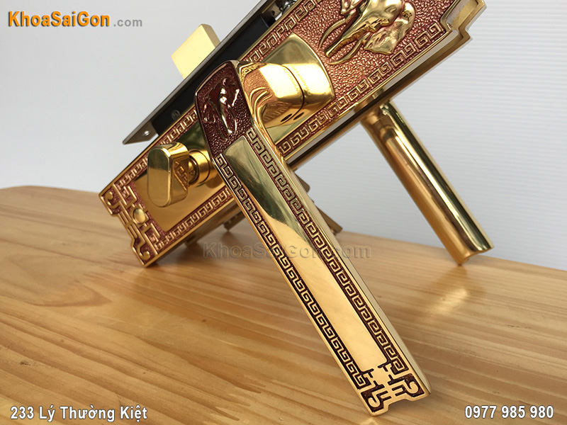 Kh&oacute;a tay nắm Huy Ho&agrave;ng HCP5828-4