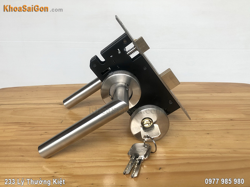 Kh&oacute;a tay nắm ph&acirc;n thể Huy Ho&agrave;ng SS5834 -3