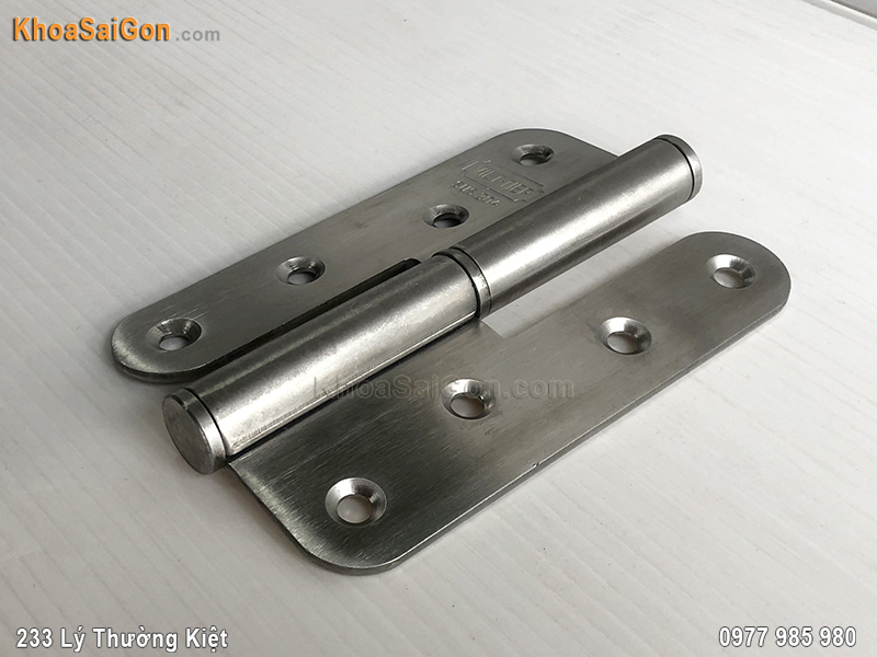 ban-le-coi-inox-304-cua-di-08125-1