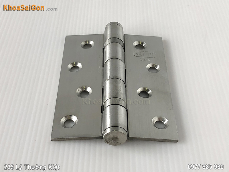 ban-le-la-inox-cua-so-08205-2
