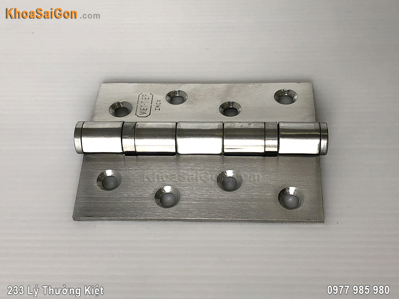 ban-le-la-inox-cua-so-08205-3