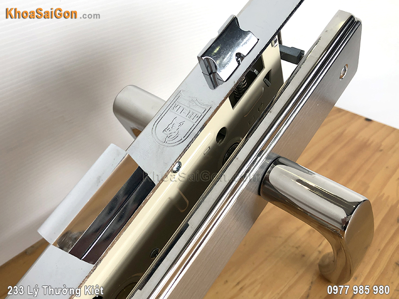 Khóa tay gạt inox Việt Tiệp 04813 -4 Khóa tay gạt inox Việt Tiệp 04813 -4