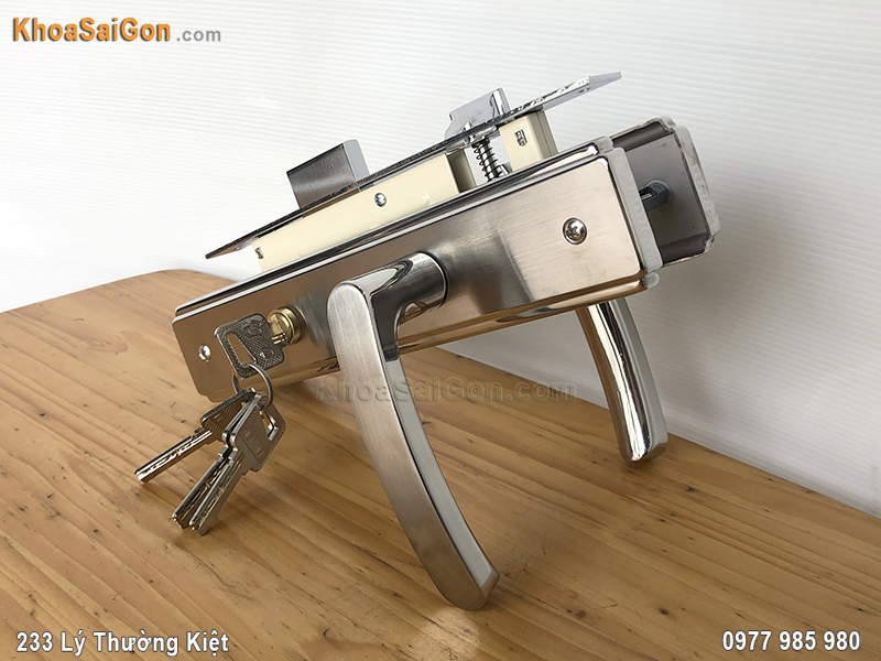Khóa tay gạt inox Việt Tiệp 04813 -5 Khóa tay gạt inox Việt Tiệp 04813 -5