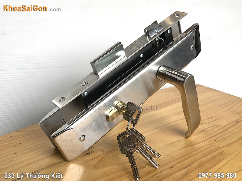Khóa tay gạt inox Việt Tiệp 04823 -1 Khóa tay gạt inox Việt Tiệp 04823 -1