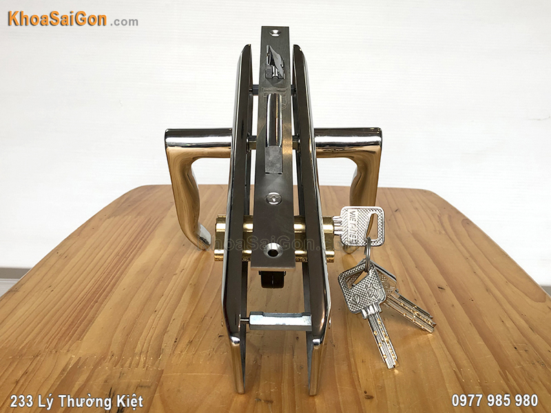 Khóa tay gạt inox Việt Tiệp 04823 -3 Khóa tay gạt inox Việt Tiệp 04823 -3