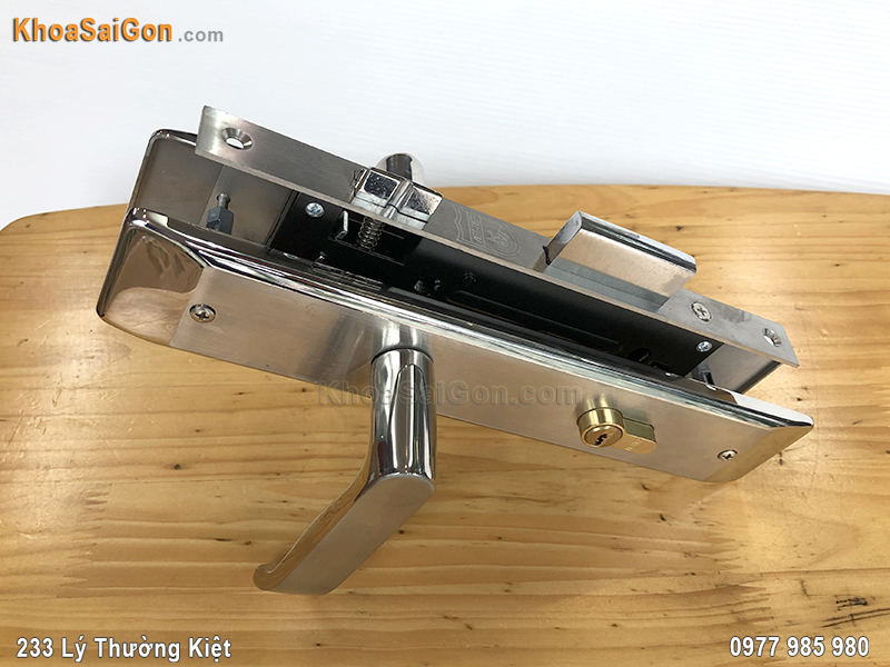 Khóa tay gạt inox Việt Tiệp 04823 -5 Khóa tay gạt inox Việt Tiệp 04823 -5