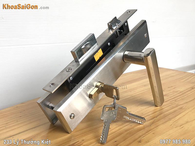Khóa tay gạt inox Việt Tiệp 04824 -1 Khóa tay gạt inox Việt Tiệp 04824 -1