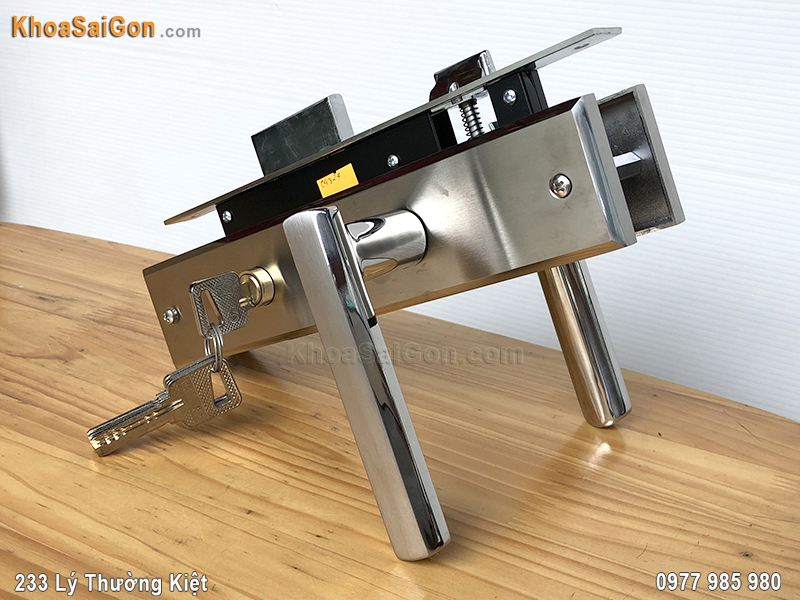 Khóa tay gạt inox Việt Tiệp 04824 -5 Khóa tay gạt inox Việt Tiệp 04824 -5