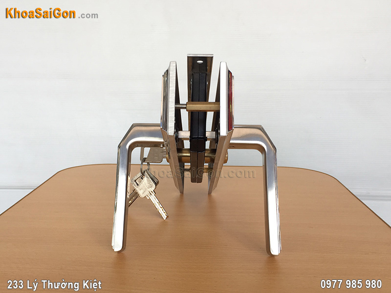Kh&oacute;a tay gạt inox Việt Tiệp 04933 -2