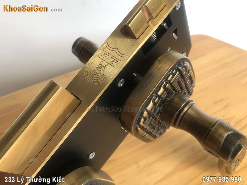 khoa-tay-gat-phan-the-04086-6