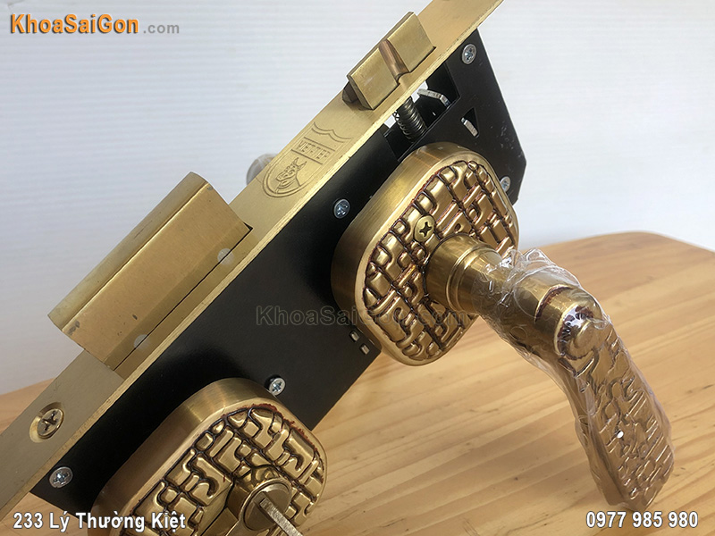 khoa-tay-gat-phan-the-04087-2