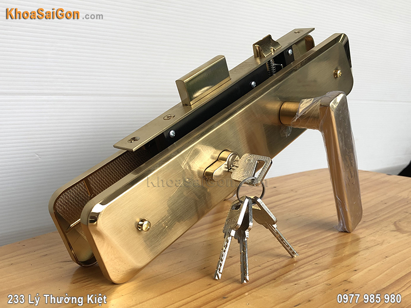 Kh&oacute;a tay nắm cửa ch&iacute;nh Việt Tiệp 04935 - 3