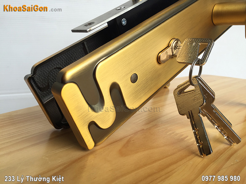 Kh&oacute;a tay nắm cửa ch&iacute;nh Việt Tiệp 04939 - 3