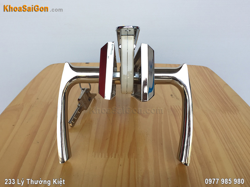 Kh&oacute;a tay gạt cửa đi Việt Tiệp 04908 - 3
