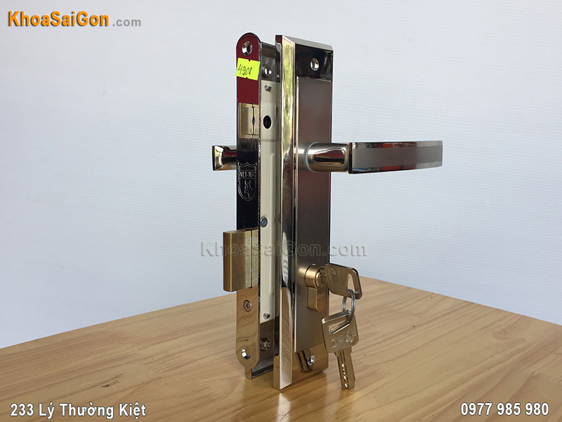 Kh&oacute;a tay gạt cửa đi Việt Tiệp 04908 - 5