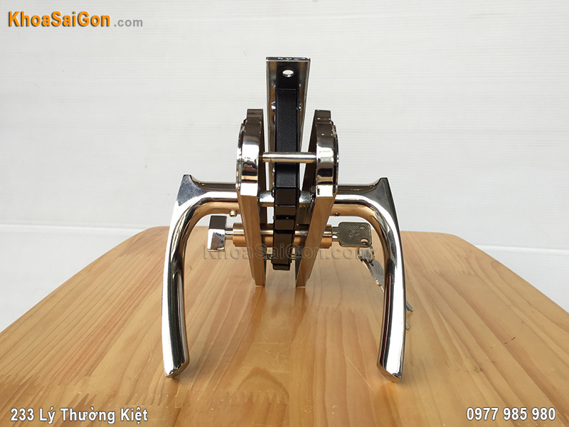 Kh&oacute;a cửa ph&ograve;ng Việt Tiệp 04271 - 4