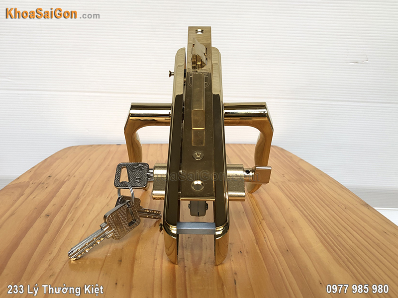 Kh&oacute;a cửa th&ocirc;ng ph&ograve;ng Việt Tiệp 04325 - 2