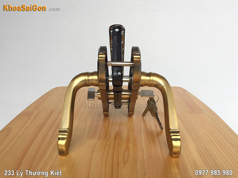 Kh&oacute;a tay nắm cửa th&ocirc;ng ph&ograve;ng Việt Tiệp 04341 - 3