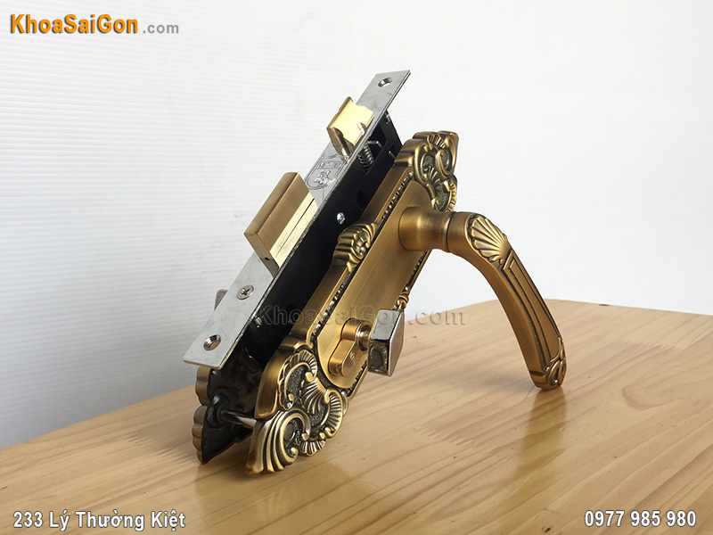 Kh&oacute;a tay nắm cửa th&ocirc;ng ph&ograve;ng Việt Tiệp 04342 - 1