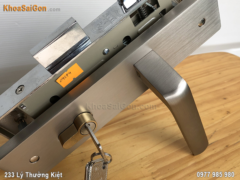 Kh&oacute;a tay nắm cửa th&ocirc;ng ph&ograve;ng Việt Tiệp 04344 - 4