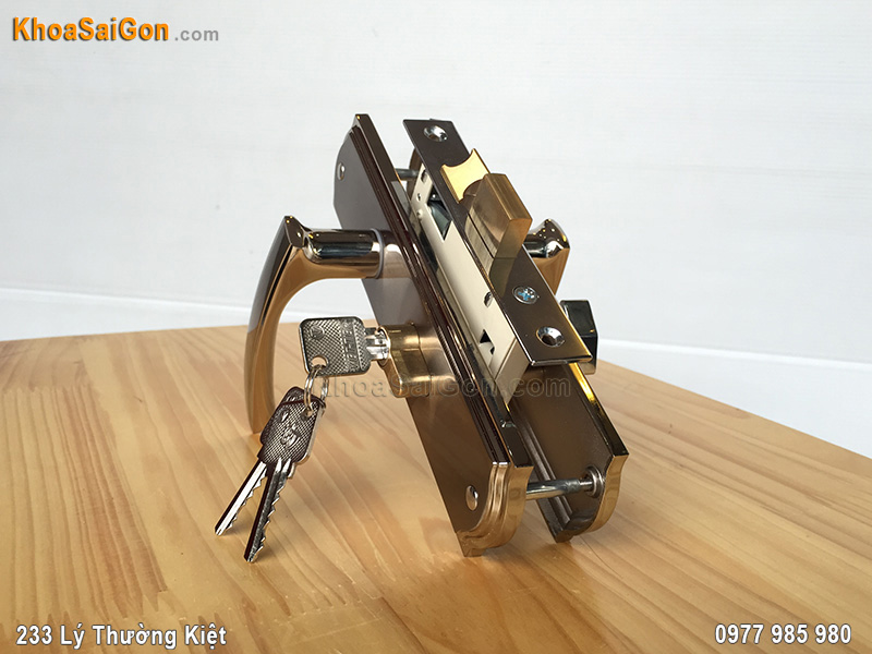 Khóa tay nắm cửa thông phòng Việt Tiệp 04504 - 6 Khóa tay nắm cửa thông phòng Việt Tiệp 04504 - 6