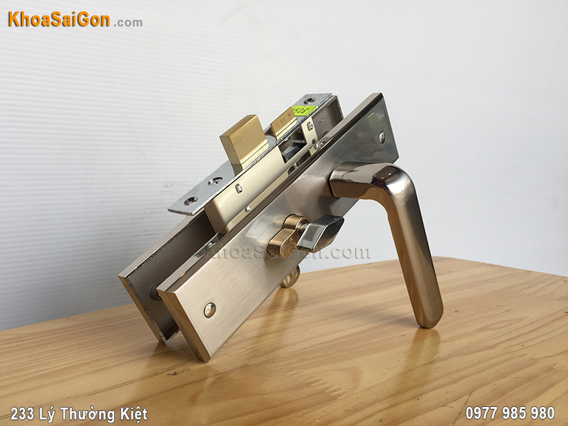 Kh&oacute;a tay gạt cửa th&ocirc;ng ph&ograve;ng Việt Tiệp 04508 - 1