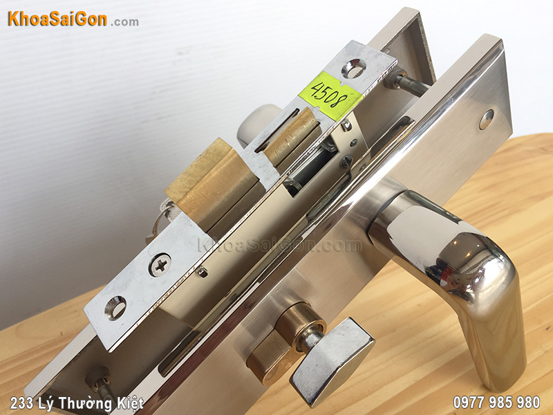 Kh&oacute;a tay gạt cửa th&ocirc;ng ph&ograve;ng Việt Tiệp 04508 - 3