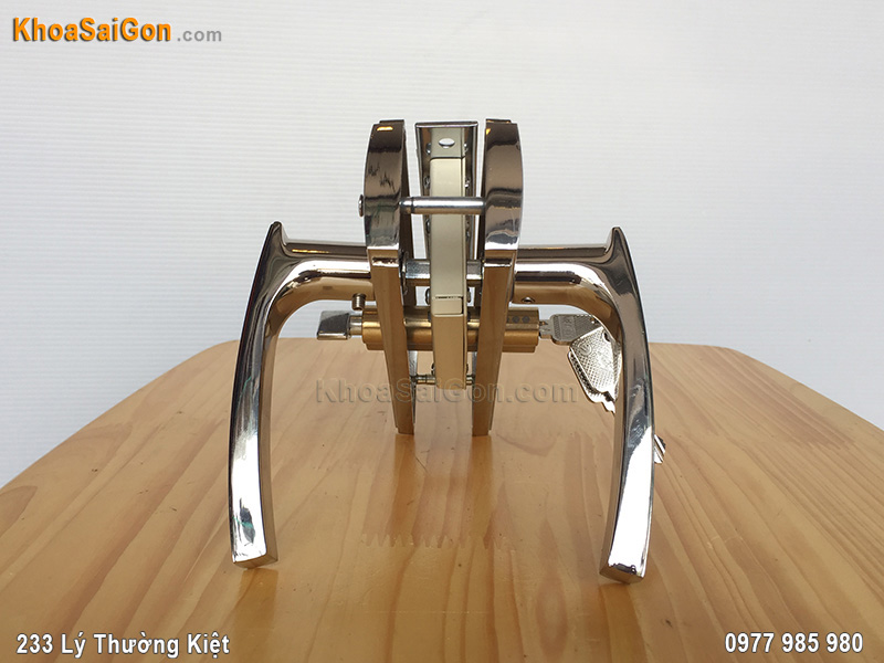 Kh&oacute;a tay nắm cửa th&ocirc;ng ph&ograve;ng Việt Tiệp 04509 - 3