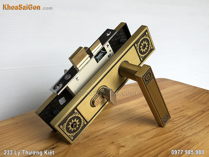 Kh&oacute;a tay gạt Việt Tiệp 04545 - 1