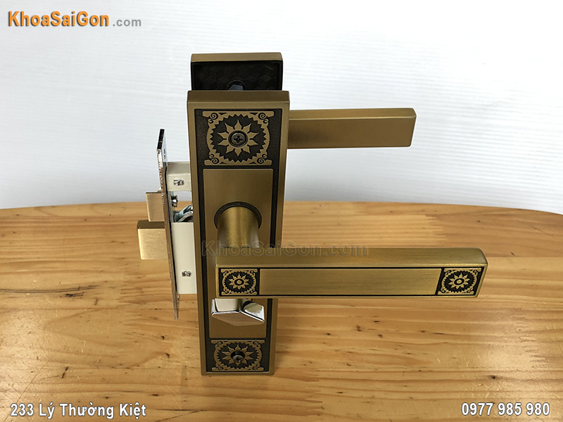 Kh&oacute;a tay gạt Việt Tiệp 04545 - 5