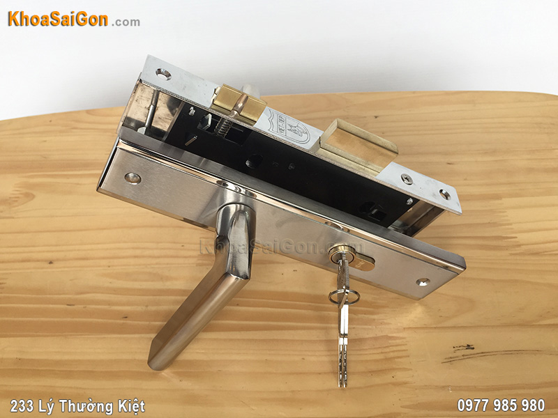 Kh&oacute;a th&ocirc;ng ph&ograve;ng inox Việt Tiệp 04470 - 5