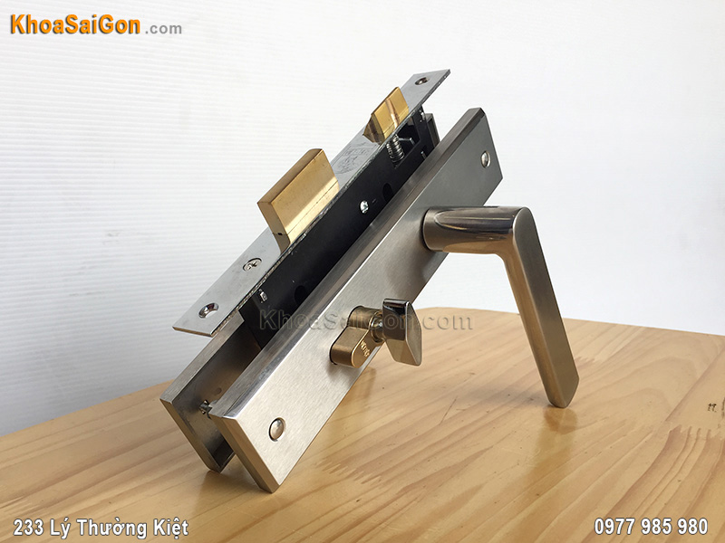 Kh&oacute;a th&ocirc;ng ph&ograve;ng inox Việt Tiệp 04474 - 1